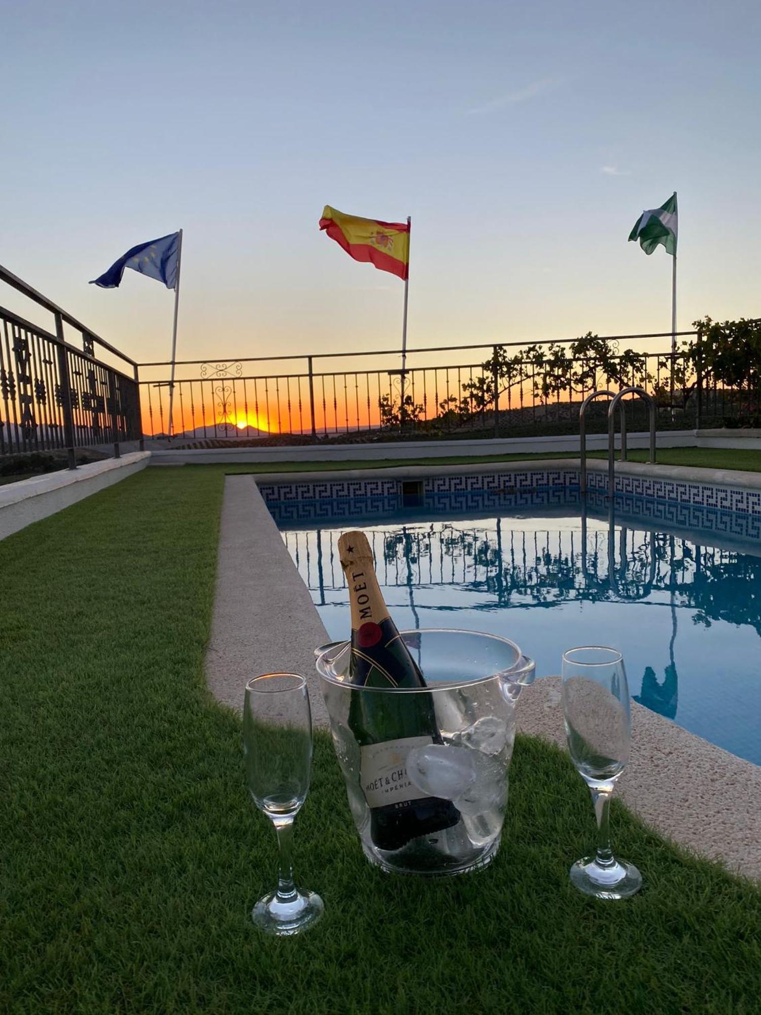 Hotel Sierra De Huesa Luaran gambar