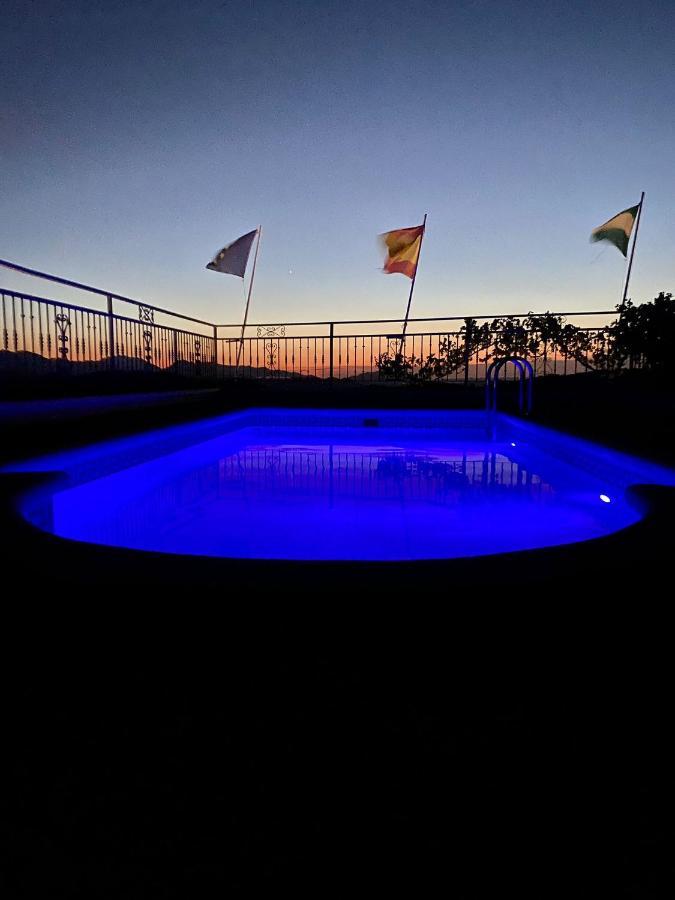 Hotel Sierra De Huesa Luaran gambar