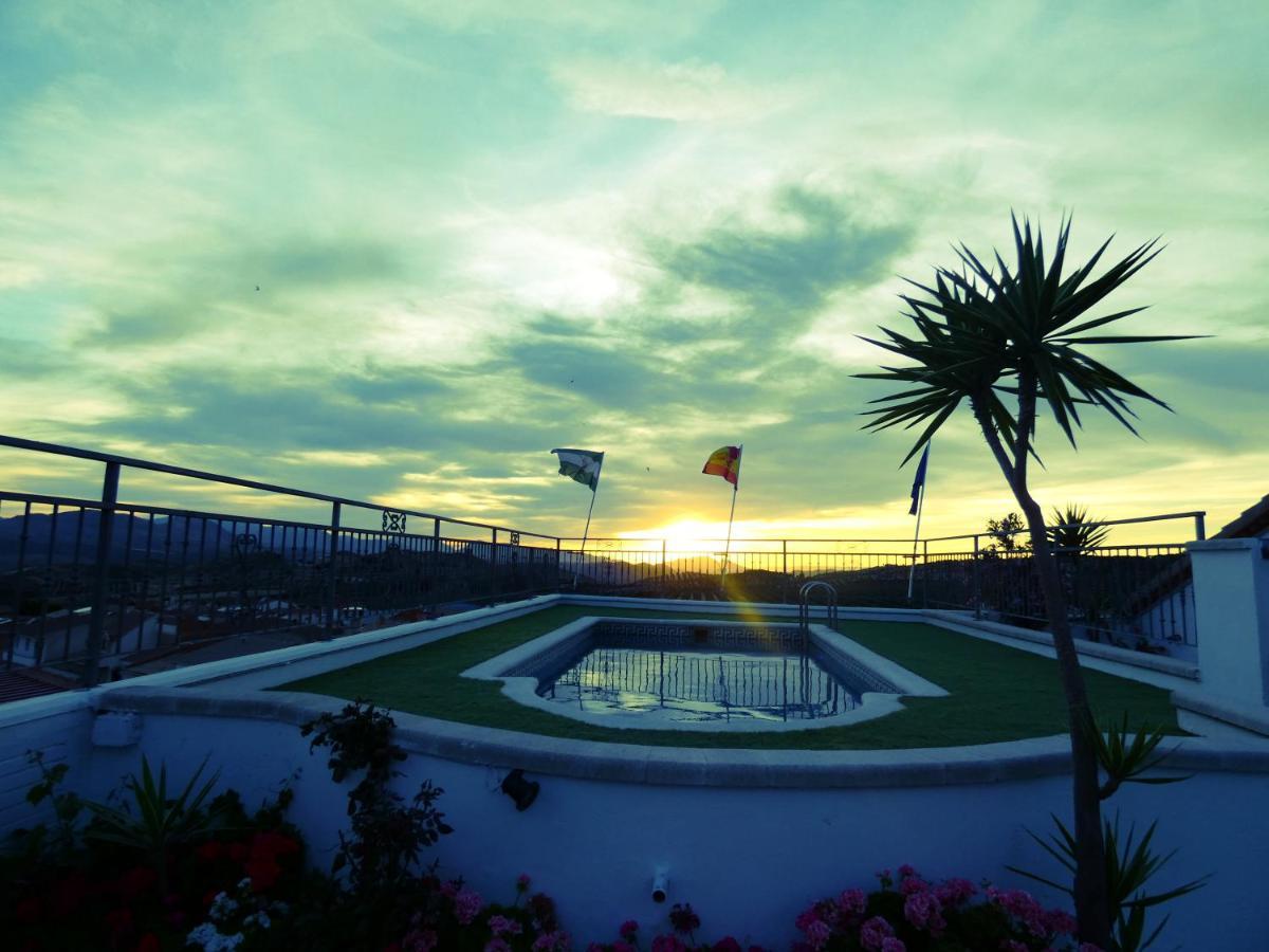 Hotel Sierra De Huesa Luaran gambar